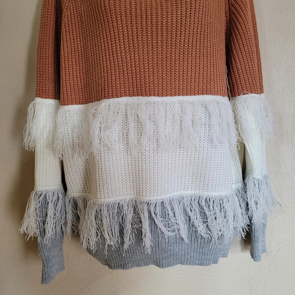 Mazik Colorblock on Tassels Sweater Size Women's Small NEW with Tag - Picture 5 of 9
